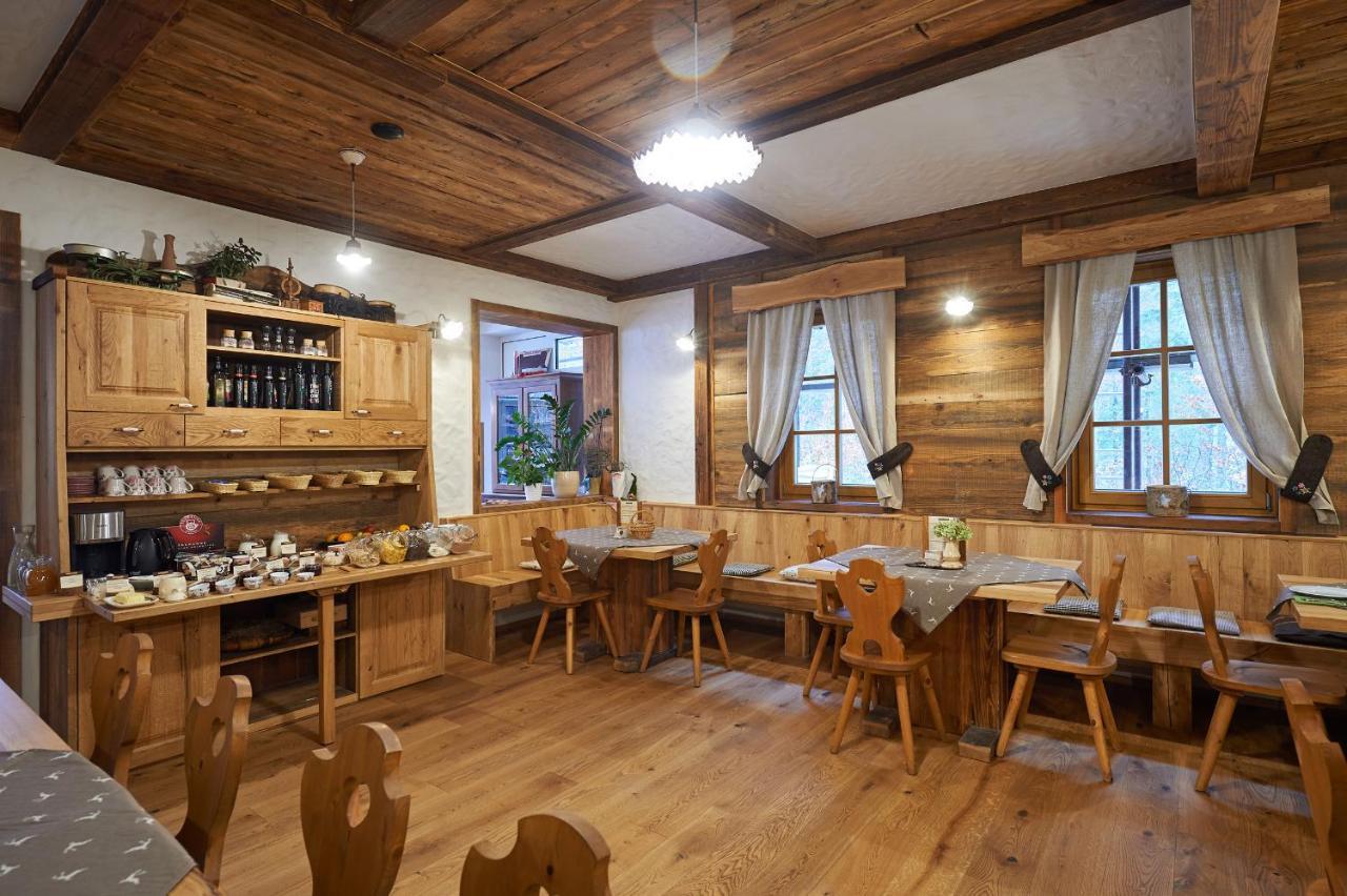 Eko Hisa-Eco House Na Razpotju Hotel Solcava Luaran gambar